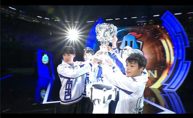 首夺香港壁 首夺香港壁