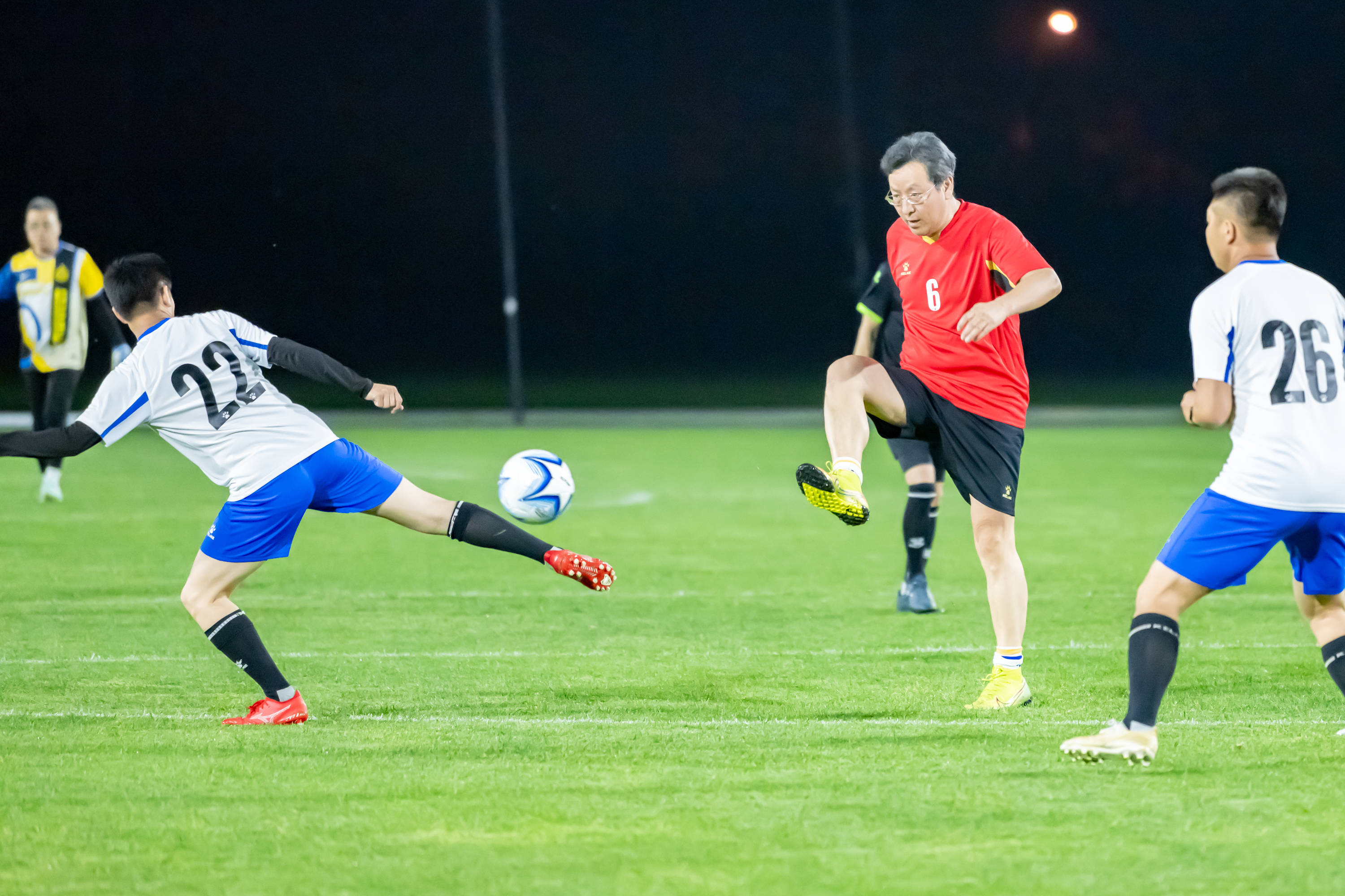 被廣泛認為 被廣泛認為