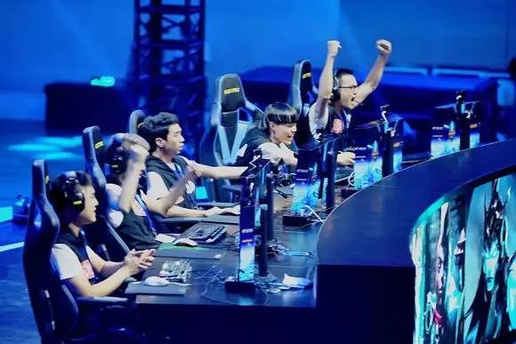 长期坚持 长期坚持